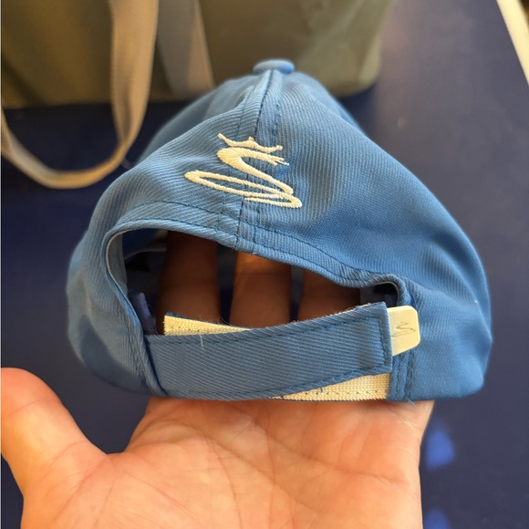 Cobra Golf hat - Picture 2 of 3